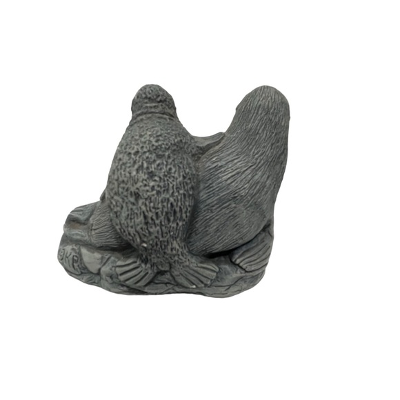 Seal and Pup Sculpture Made From Volcanic Ash - Picture 4 of 9